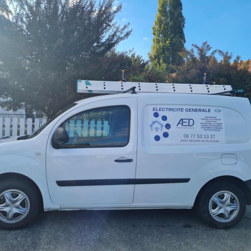 Équipe de Allot Electricité Domotique EI