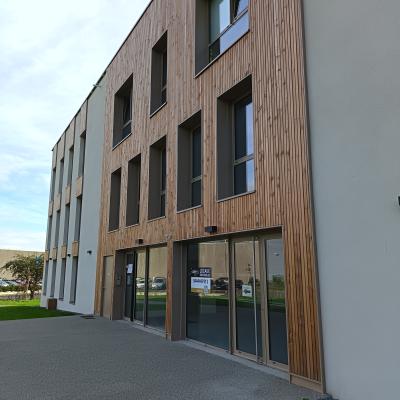 Dossier bardage sur bâtiment commercial 1