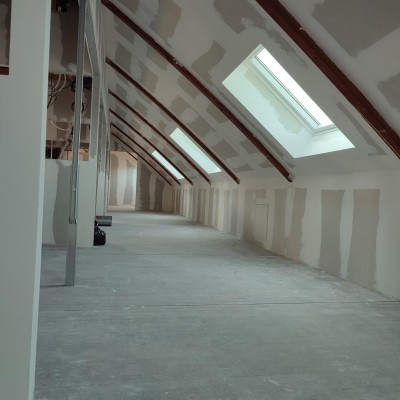 réalisation des cloisons pour de futur bureaux. 5