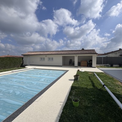 Sols extérieurs d'une propriété 3