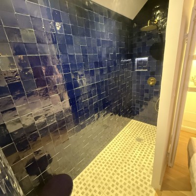 Douche suite bleu 2