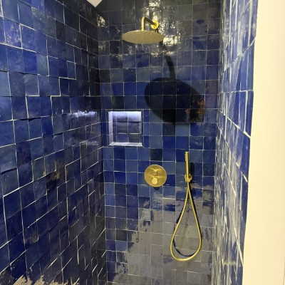 Douche suite bleu 1
