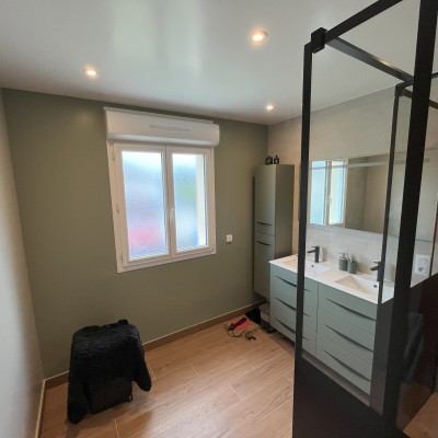 Salle de bain laque Satiné 1