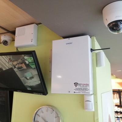 Installation alarme anti-intrusion VANDERBILT et vidéoprotection DAHUA dans un commerce 2