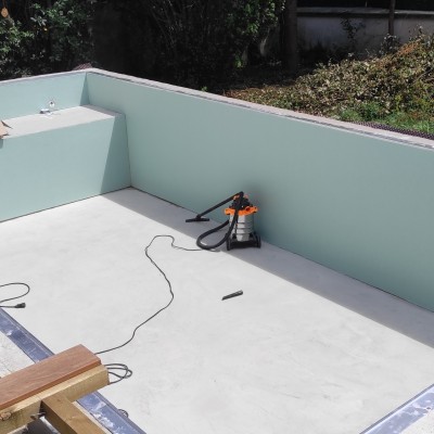 Piscine maçonnée 8x4 - Membrane armée et local technique 3