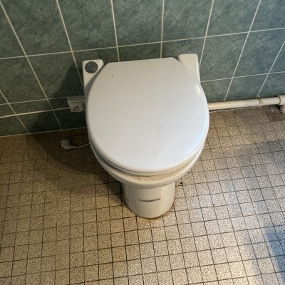 Remplacement sanibroyeur par un wc avec broyeur 1