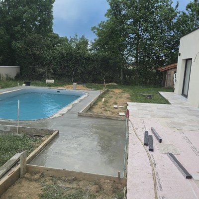 Réalisation de terrasses et pose travertin 2