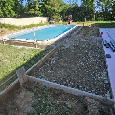 Réalisation de terrasses et pose travertin 1