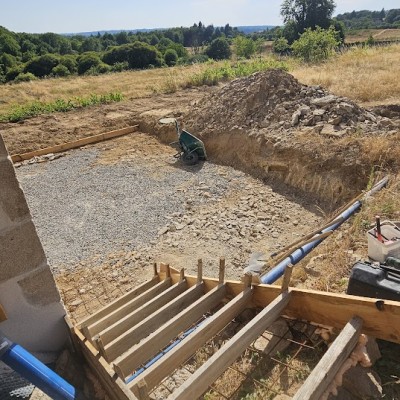 Création terrasse avec escaliers et murs de soutènement 3