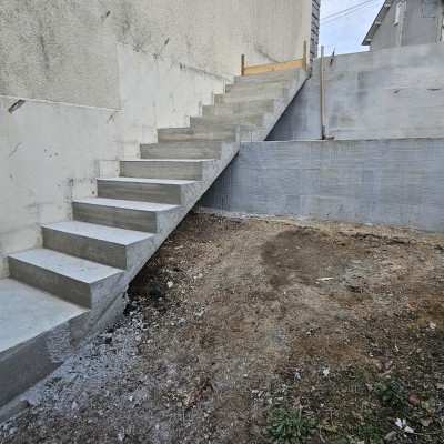 Création des murs porteurs avec escaliers 5