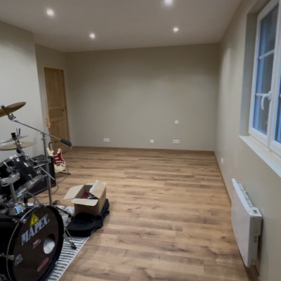 Transformation d'un garage : Chambre et salle de bain 2