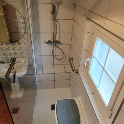 Salle de bain PMR 1