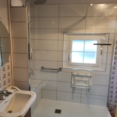 Salle de bain PMR 2