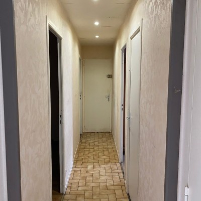 Rénovation d’une entrée et couloir 1