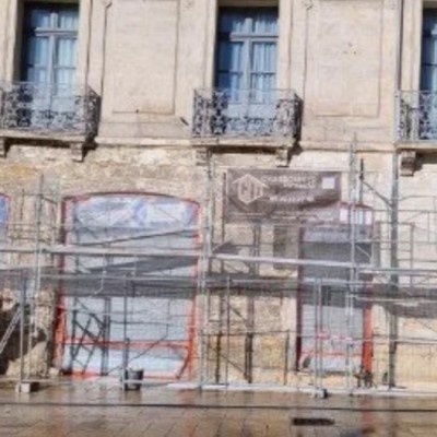 Restauration façade monuments historique enduit à la chaux et badigeon 1