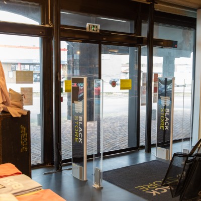 PORTE AUTOMATIQUES 1