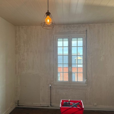 Rénovation mur chambre 1