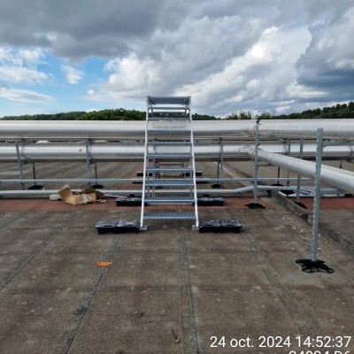 Réféction toiture d'un centre commercial AVANT CAP 8000 m² 1