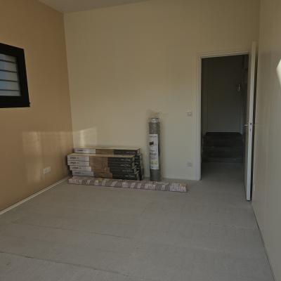 transformation d’un garage en chambre au RDC étape 2 (sol isolé recouvert d'un parquet flottant) 1