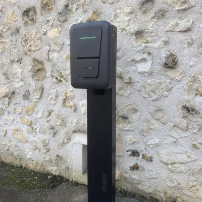 Borne de recharge 4
