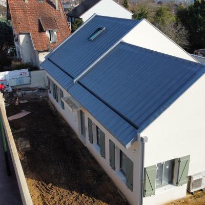 Couverture en zinc à joint debout quartz d’un pavillon neuf à Yerres 2