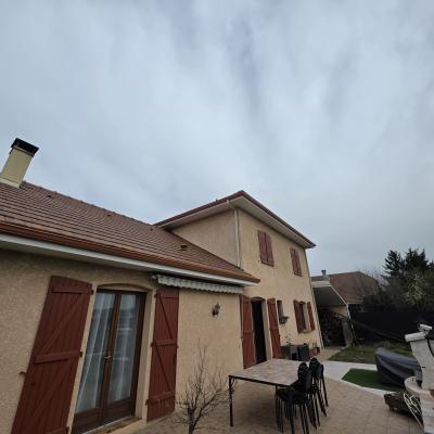 Pose de sous face en PVC, avec planche de rive et pose de gouttière Alu 1