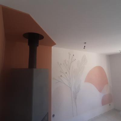 peinture et pose d'un papier peint dans un salon 4