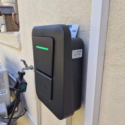 Dernière réalisation EMD BORNES DE RECHARGE