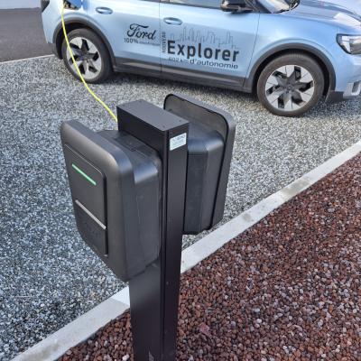 Dernière réalisation EMD BORNES DE RECHARGE