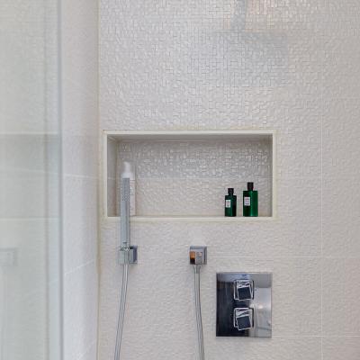 Rénovation salle de bain avec carrelage tout hauteur et miroir sur mesure 5