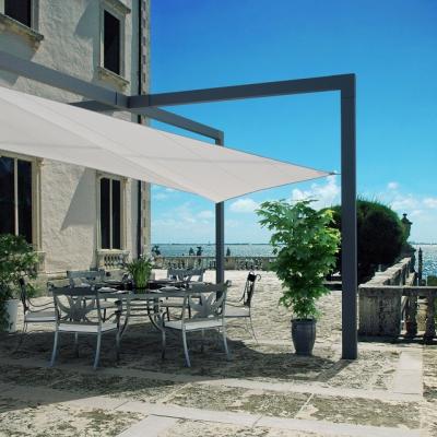 Pergolas et stores pour espaces extérieurs 5