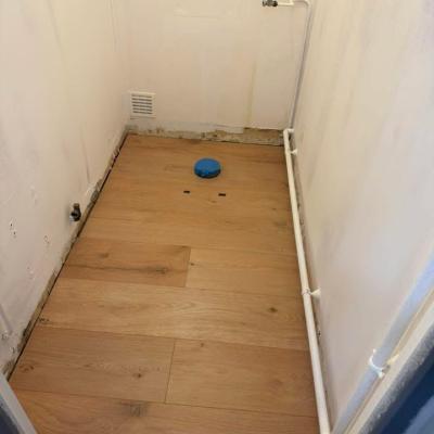 rénovation pièce wc , revêtement sol 2