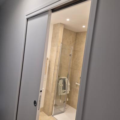 SALLE DE BAIN PMR 4
