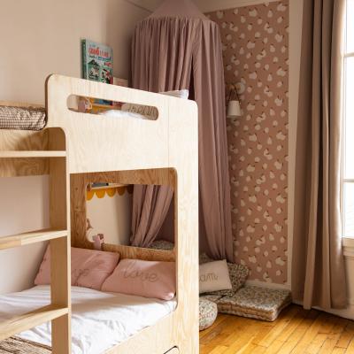 Chambre d'enfants avec meubles sur mesure 5