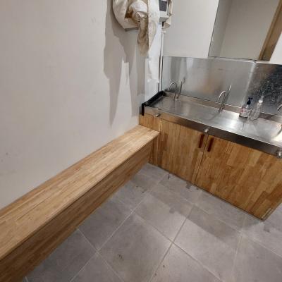 Salle de Bain Vestiaire 1