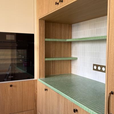 Rénovation haut de gamme avec de nombreux meubles sur mesure 4